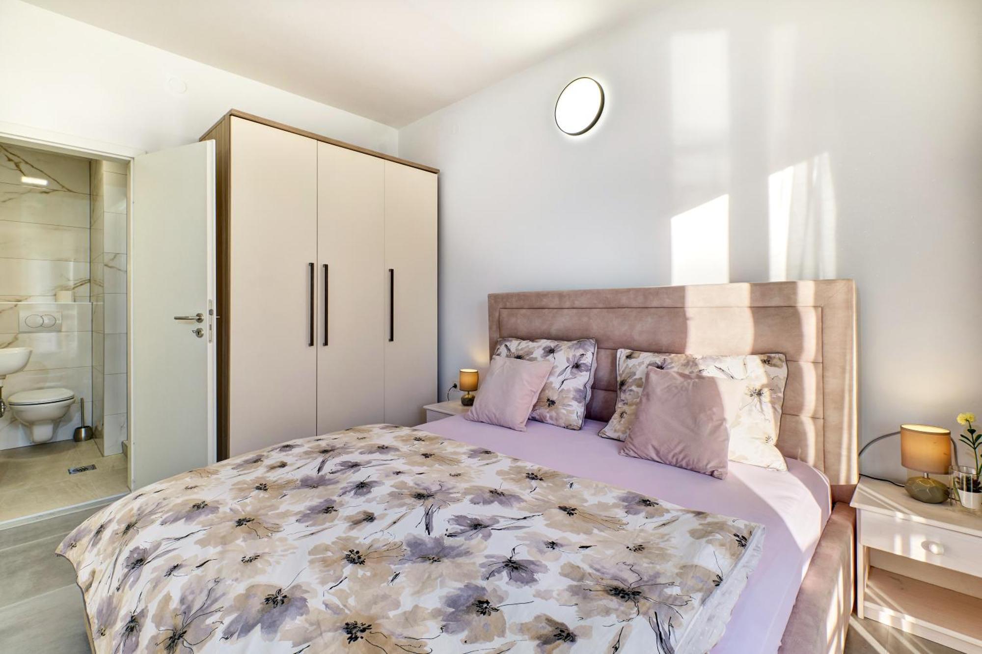 Calma Sea View Rooms Mali Losinj Bagian luar foto